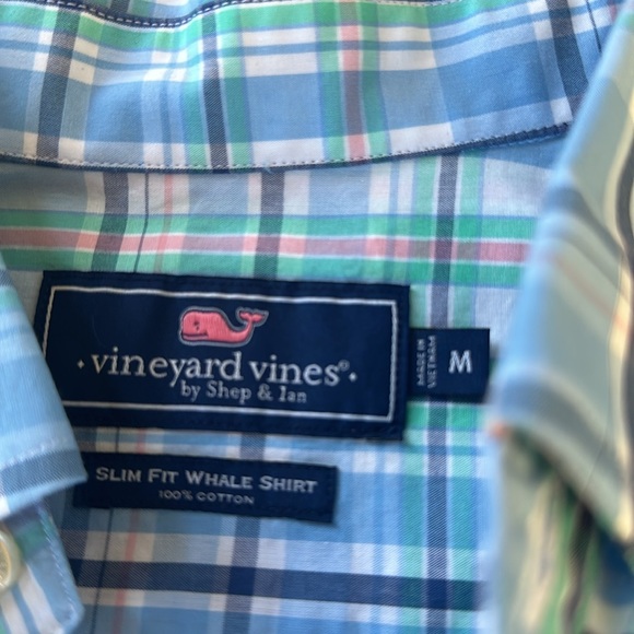 Vineyard Vines men’s slim fit whale shirt - Picture 3 of 3